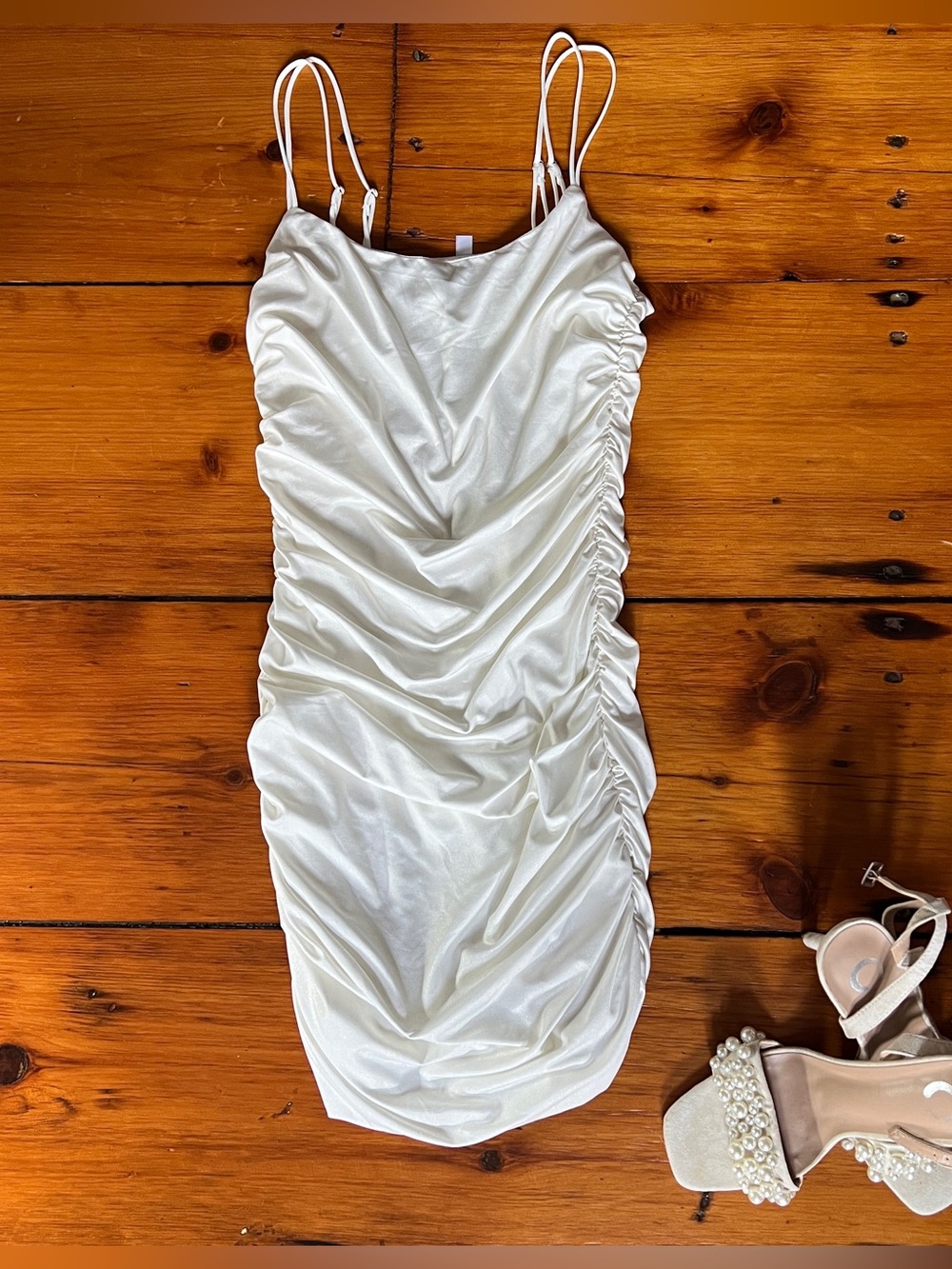 Lucy in the Sky Cream Shimmer Ruched Homecoming Dress XS